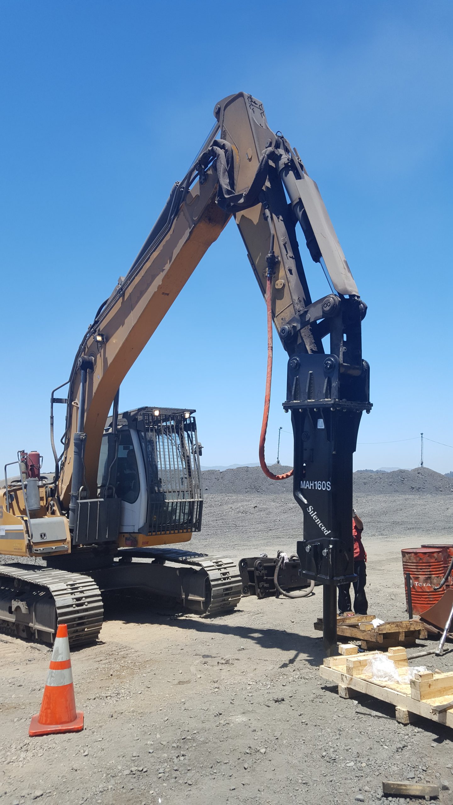 Martillo Hidráulico Para Excavadora 20 Ton MTM-160 - Imagen 2